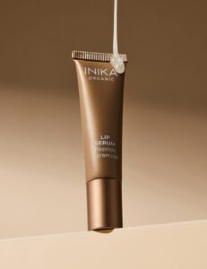 Inika Eesti lip serum lifestyle 02 by inika organic